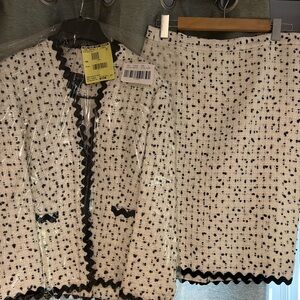 New with tags skirt set